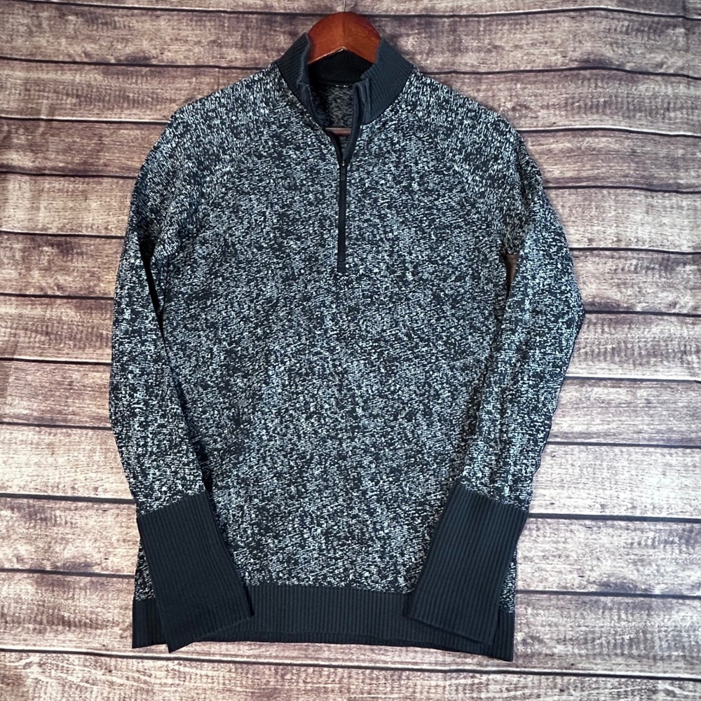Lululemon Rest Less Half Zip Womens 6 Black White Pullover Thumbholes Mock Neck